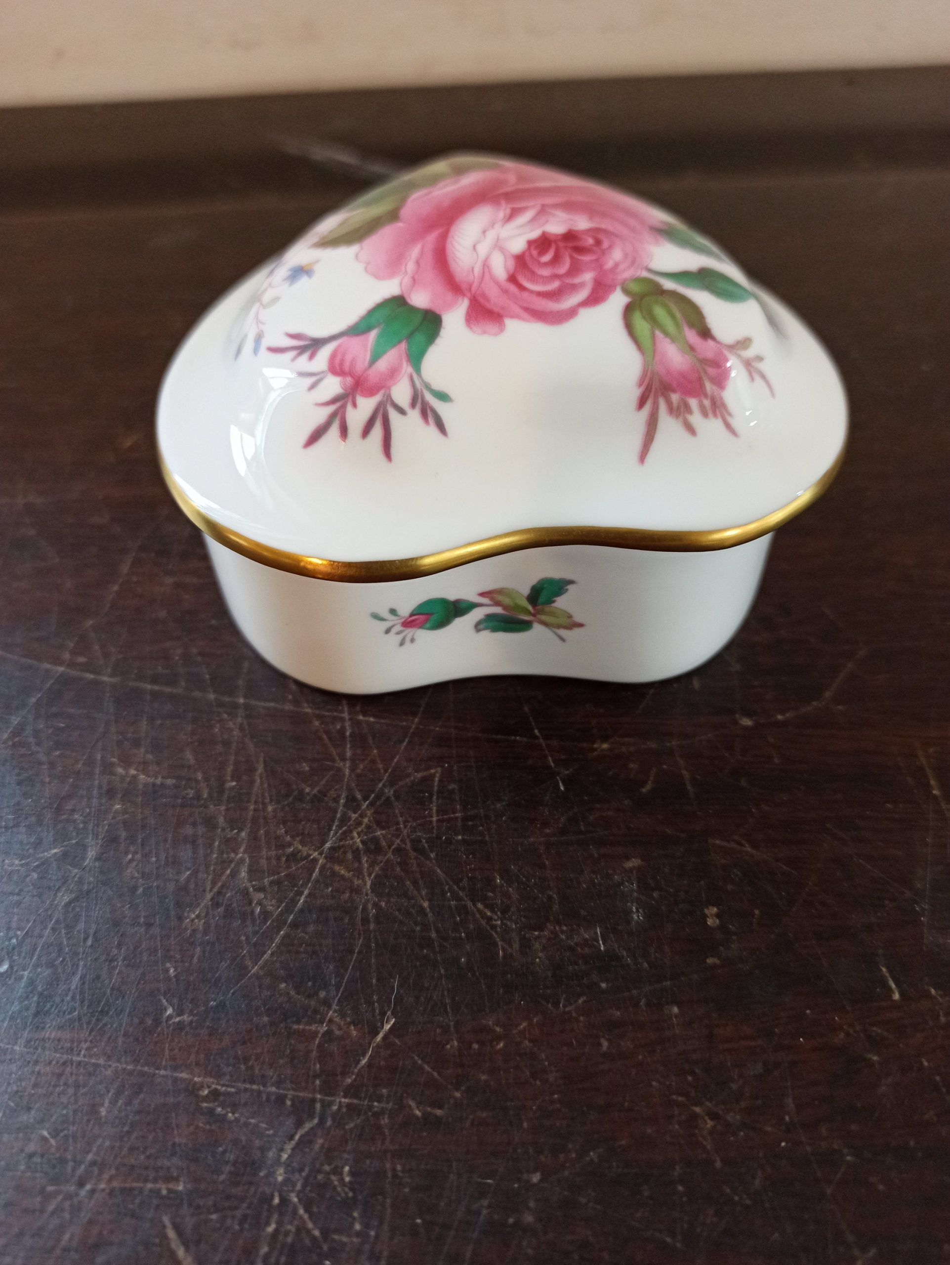 Vintage Spode Floral Heart Shaped Trinket Box. Very Good Condition. - Image 4