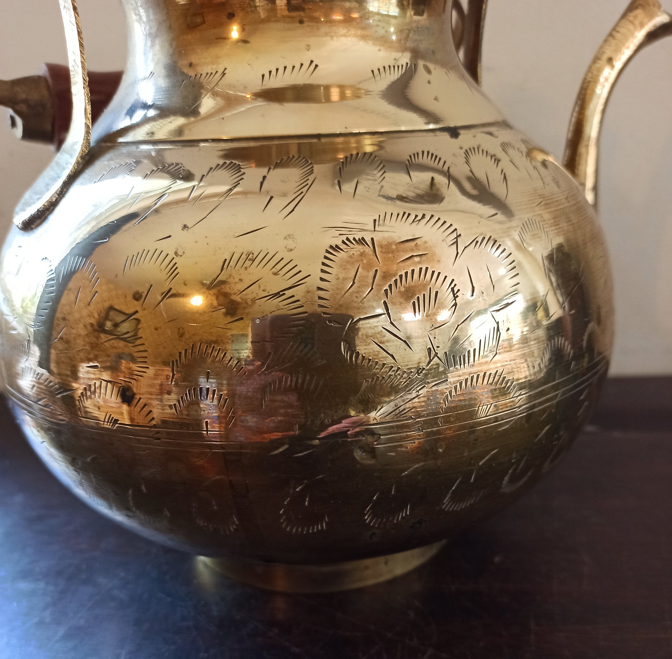 Brass Kettle With Wooden Handle. Very Decorative. Made In India. Very Good Condition. - Image 10
