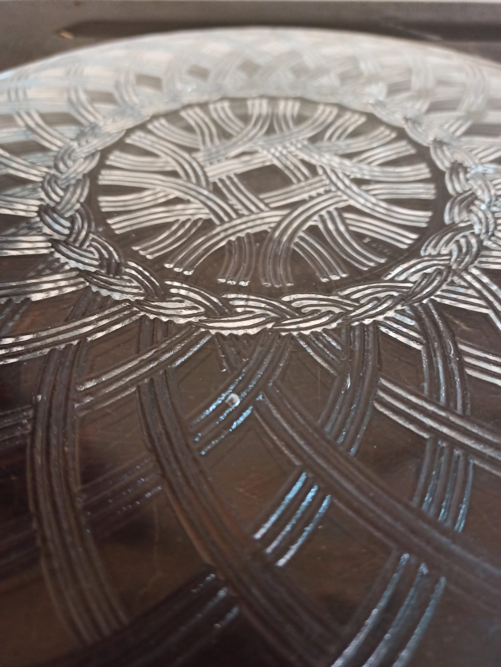 Vintage Glass Decorative Serving Plate / Cake Plate. Very Good Condition. - Image 7