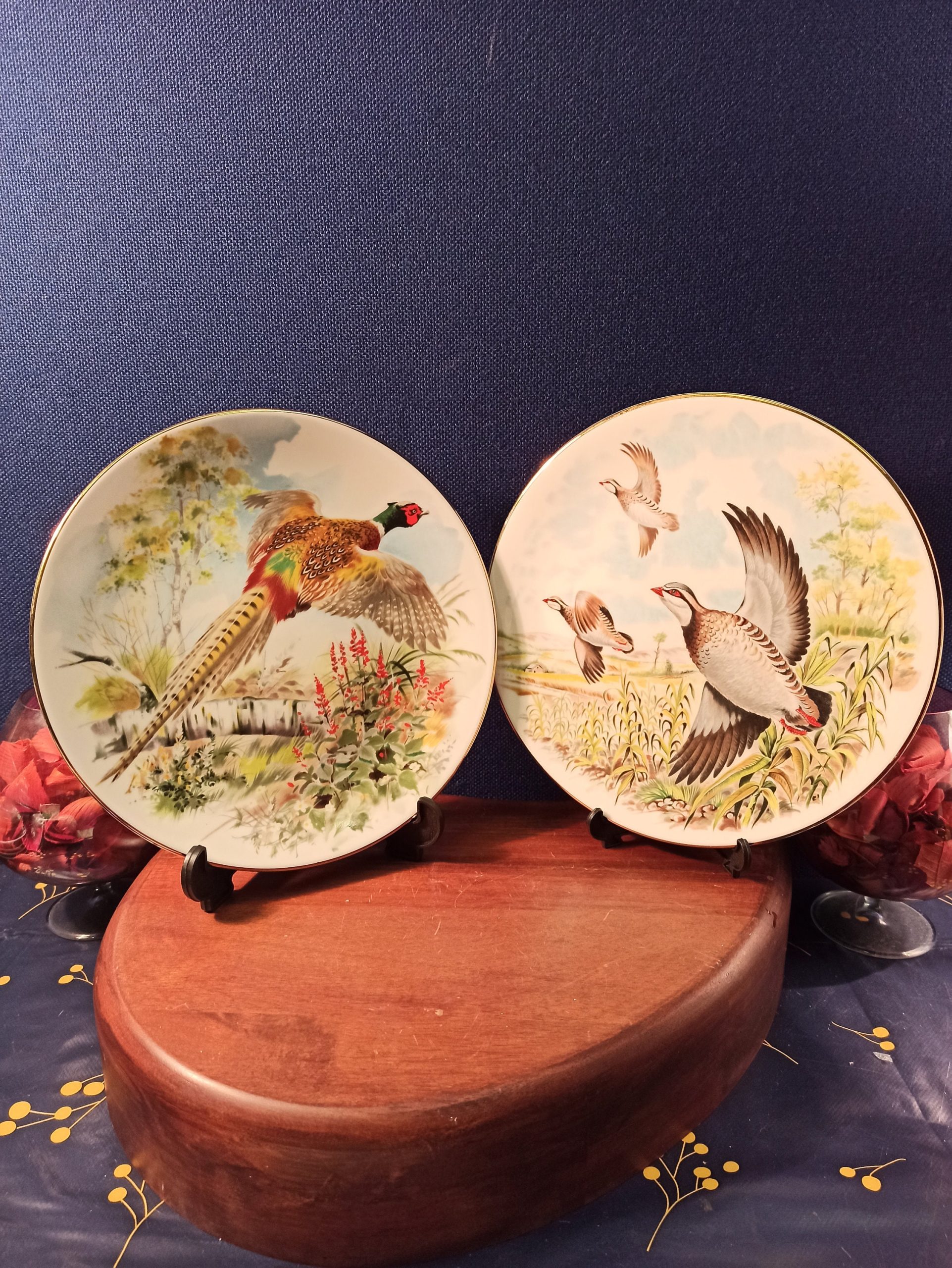 A Pair Royal Grafton Decorative Bird Plates. From A Collection of 4. - Image 2