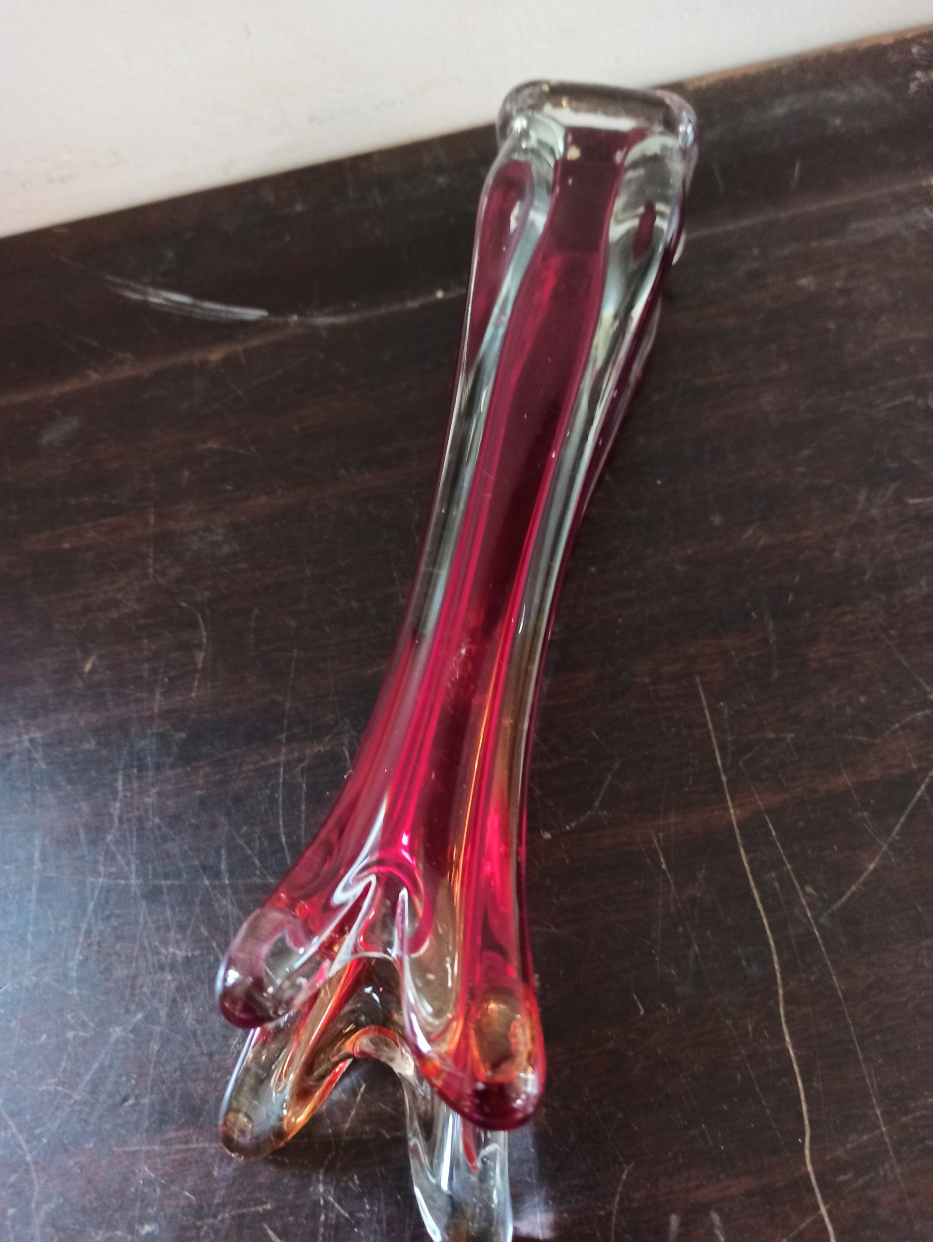 Vintage Ruby Red Glass Tulip Vase. Very Good Condition. - Image 5