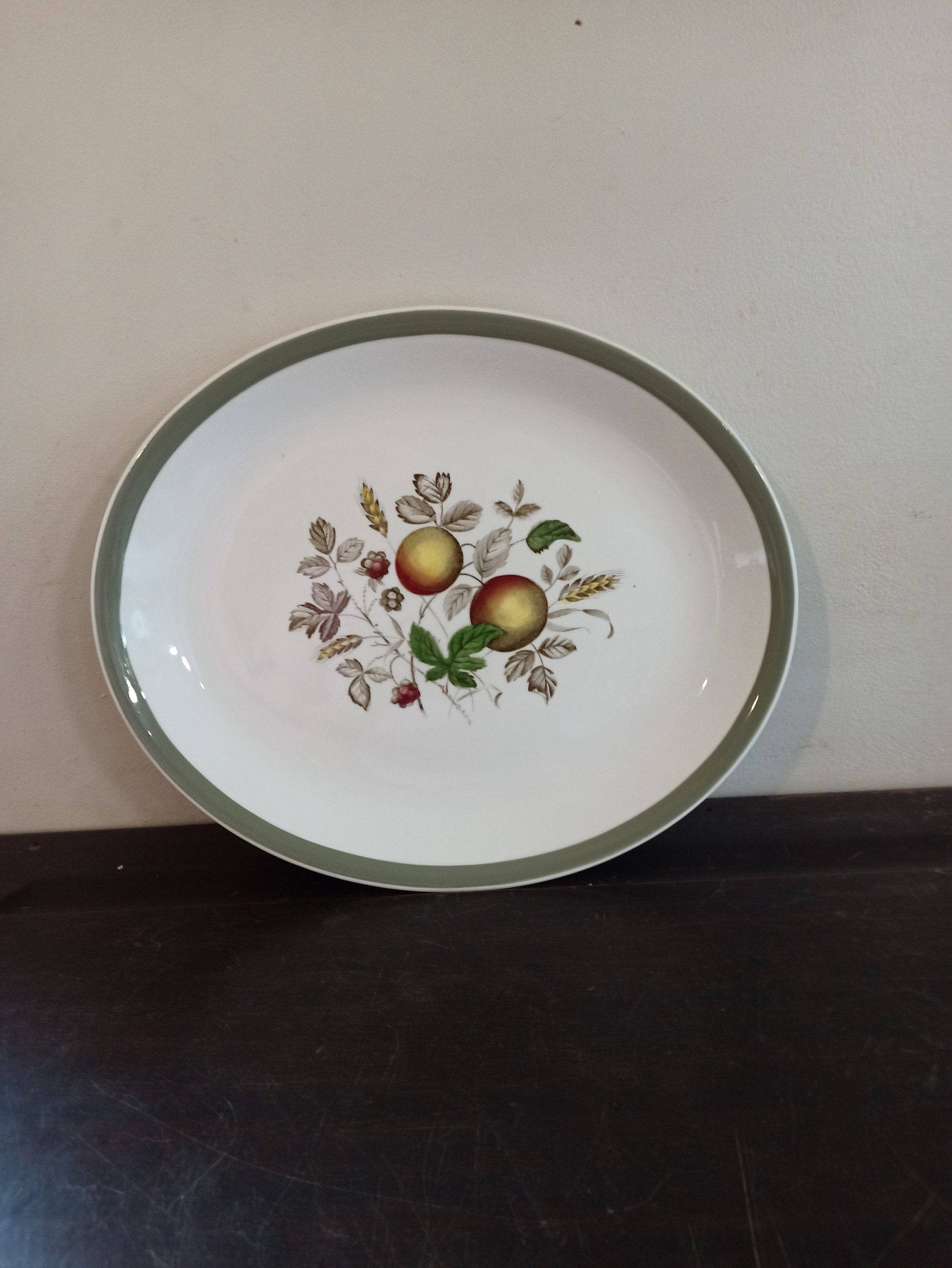 Vintage Alfred Meakin Oval Serving Plate. 'Hereford' Range. Hand Engraved Pattern. Very Good Condition. - Image 2
