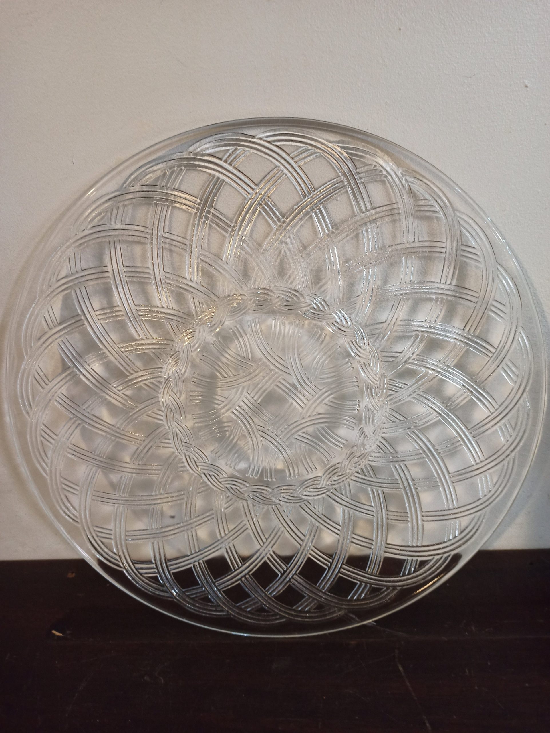 Vintage Glass Decorative Serving Plate / Cake Plate. Very Good Condition. - Image 2