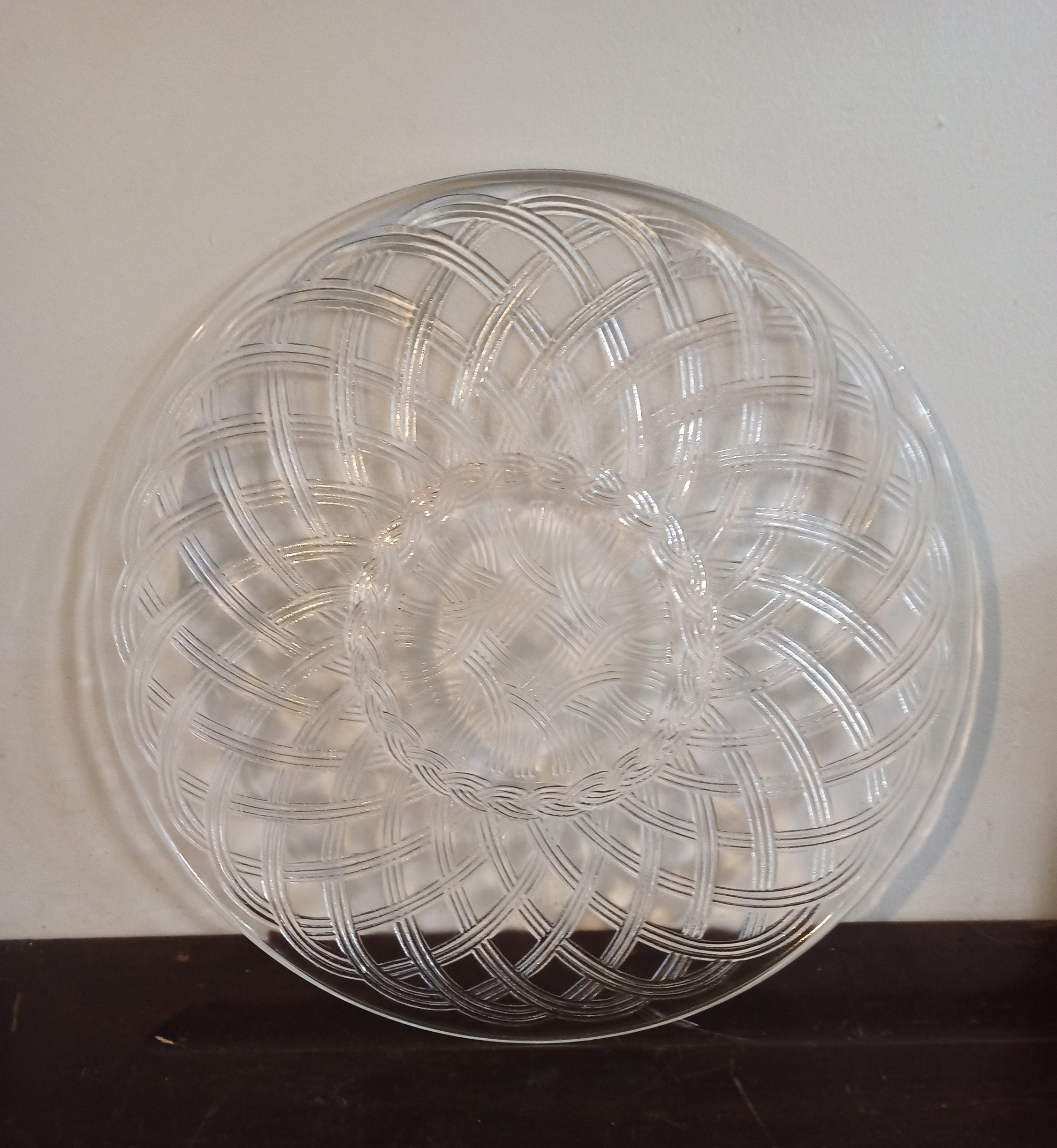 Vintage Glass Decorative Serving Plate / Cake Plate. Very Good Condition.
