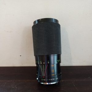 Vintage Sirius MC Auto Zoom Camera Lens. 1:39 F=80-200mm. 55 Diameter No. 916364