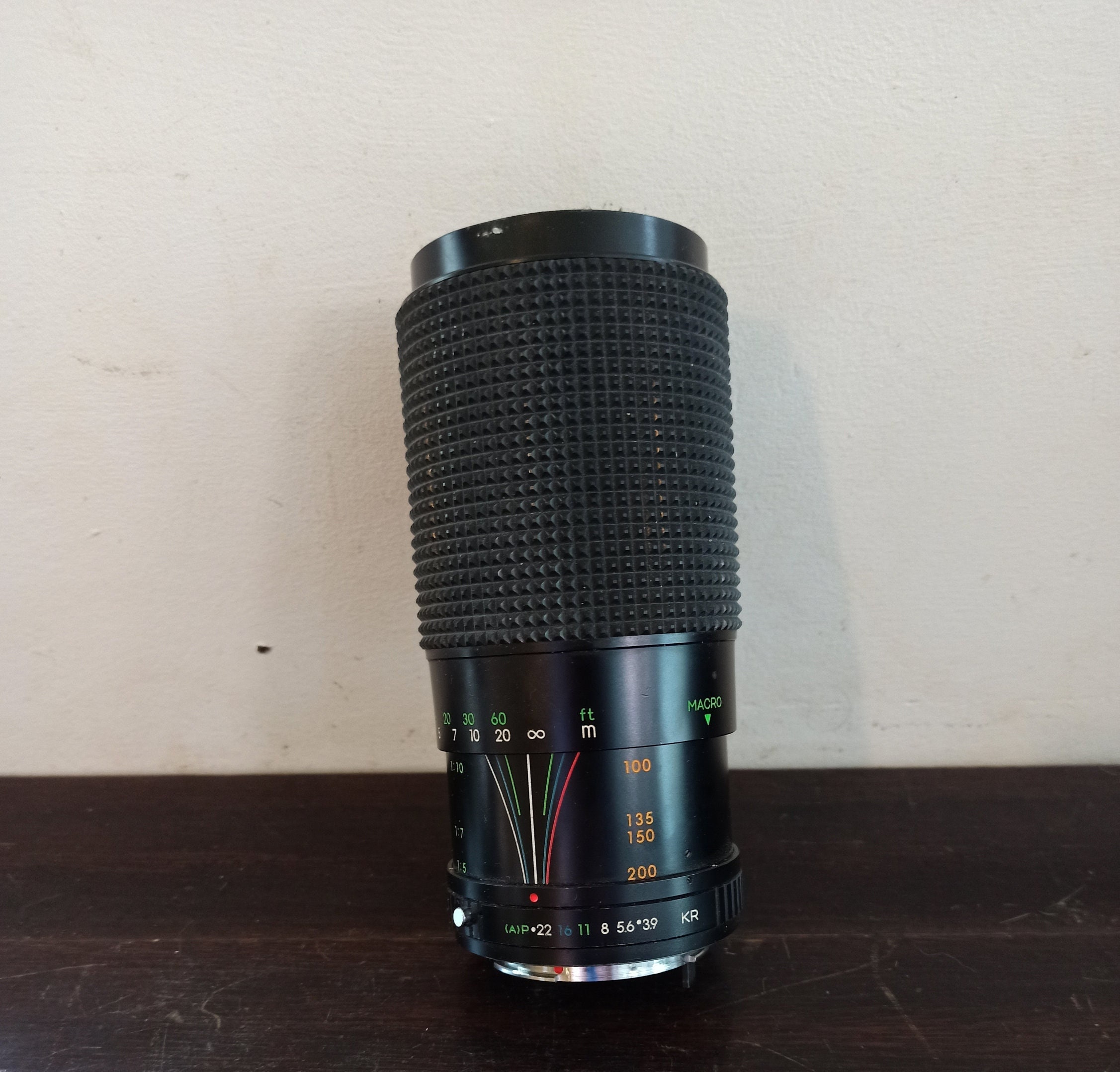 Vintage Sirius MC Auto Zoom Camera Lens. 1:39 F=80-200mm. 55 Diameter No. 916364