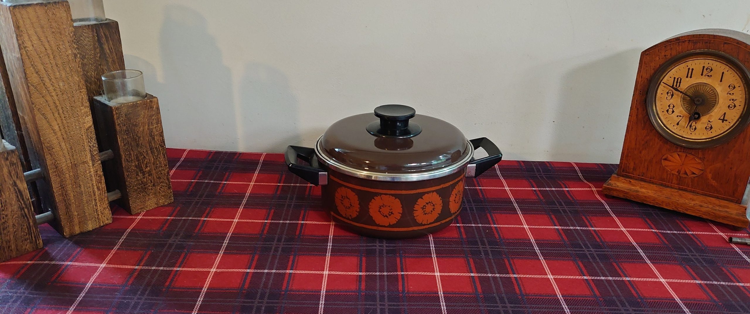 Retro 1970s Casserole Pot or Two Handled Saucepan - Good Condition - Vintage Kitchenware