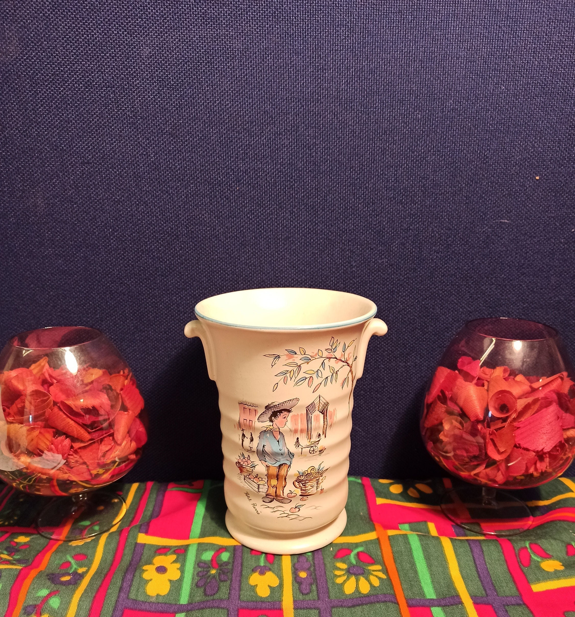 Crown Ducal Ribbed Vase - 'Petit Pierre'