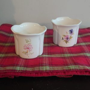 Bemcroft Pottery Bridlington - Two Small Indoor Planters with Pink and Purple Floral Motif - very good to excellent condition
