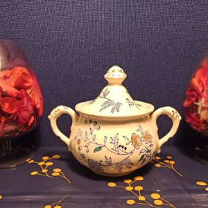 Masons Small Twin Handled Storage Pot With Lid. Excellent Condition. Belvedere Pattern.