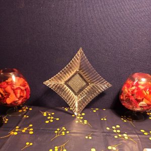 Glass Nibbles Dish. 1930s. Good Condition.