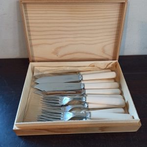Vintage Set of 6 Fish Forks and 6 Fish Knives. Chrome Plated on Nickel. Made In Sheffield. Very Good Condition.