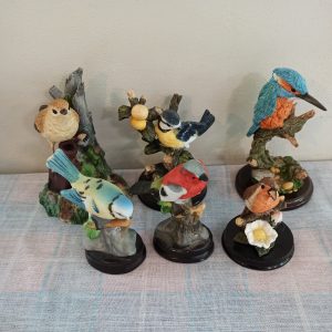 A Collection of 6 Ornamental Birds.