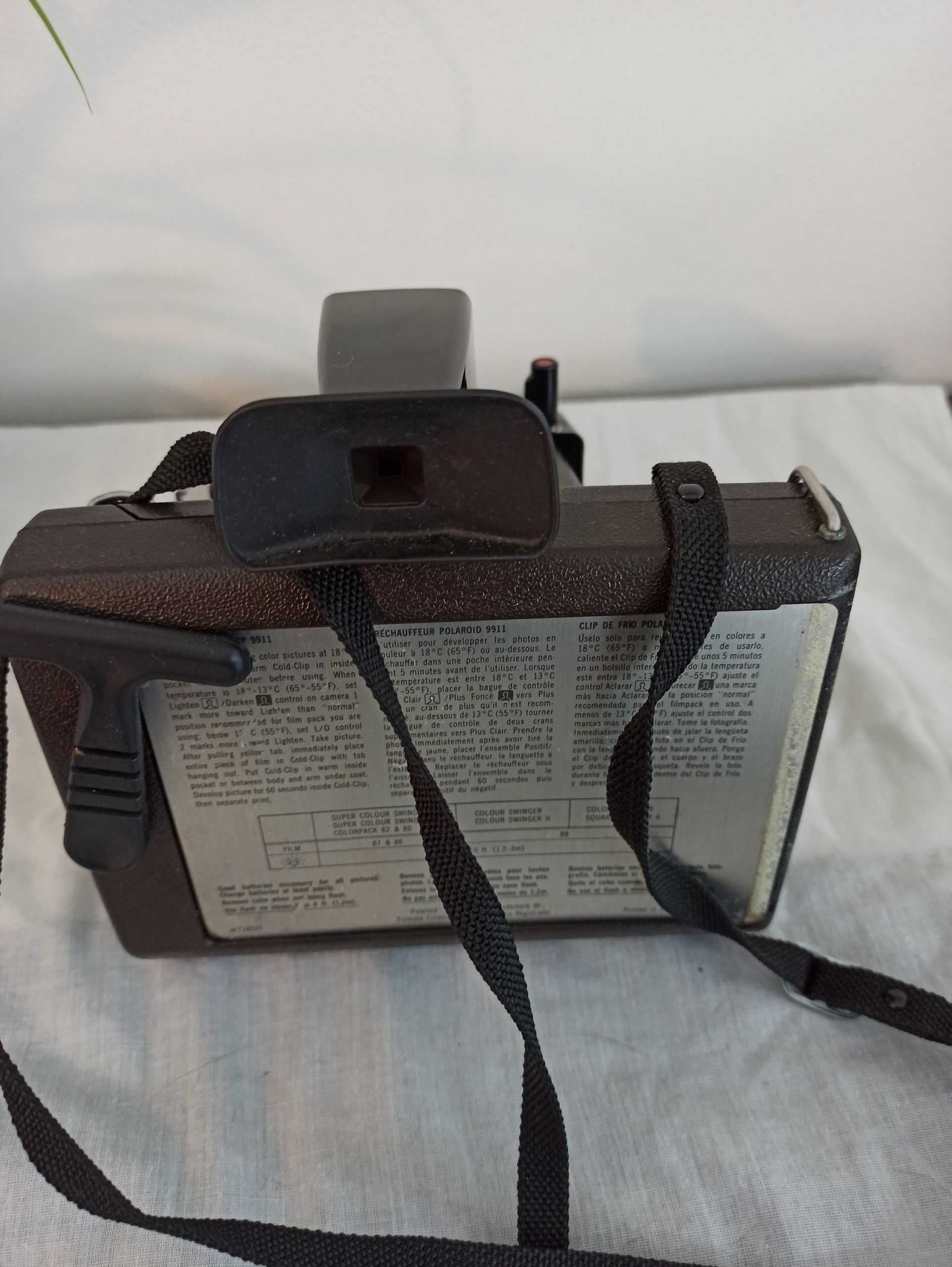 Polaroid Colour Swinger Land Camera II. Comes in Original Box - Image 5