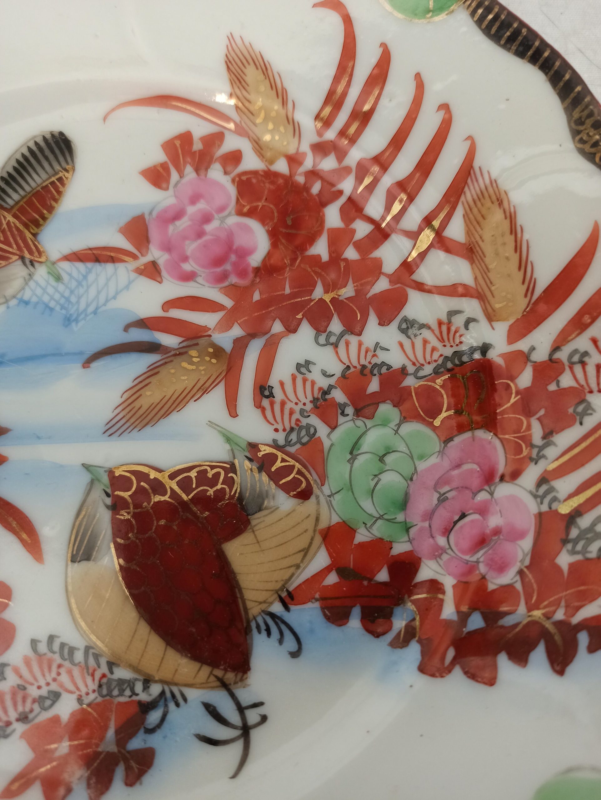 A Pair of Decorative Japanese / Chinese Cabinet / Display Plates. Very Good Condition. - Image 4