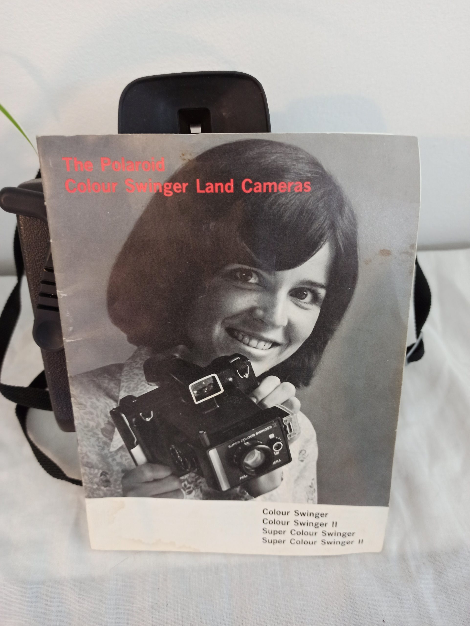 Polaroid Colour Swinger Land Camera II. Comes in Original Box - Image 8