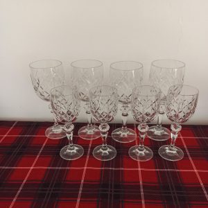 Set of Lead Crystal Glasses. 4 Wine Glasses and 4 Sherry / Liqueur Glasses. Excellent Condition.