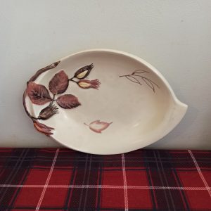 Carlton Ware Leaf Shaped Dish. Australian Design. 1950s. Raised Leaf Design.