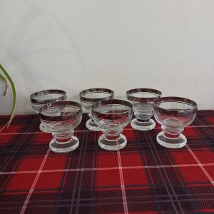 Set of 6 Vintage Liqueur / Shot Glasses With Silver Band. Excellent Condition.