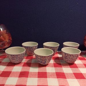 Set of 6 Chinese Tea Cups. Very Good Condition.