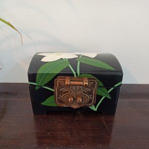 Vintage Jewelery Box. Decorative Wooden Jewelery Box. Heavy with brass Lactch Mechanism. Very Good Condition.