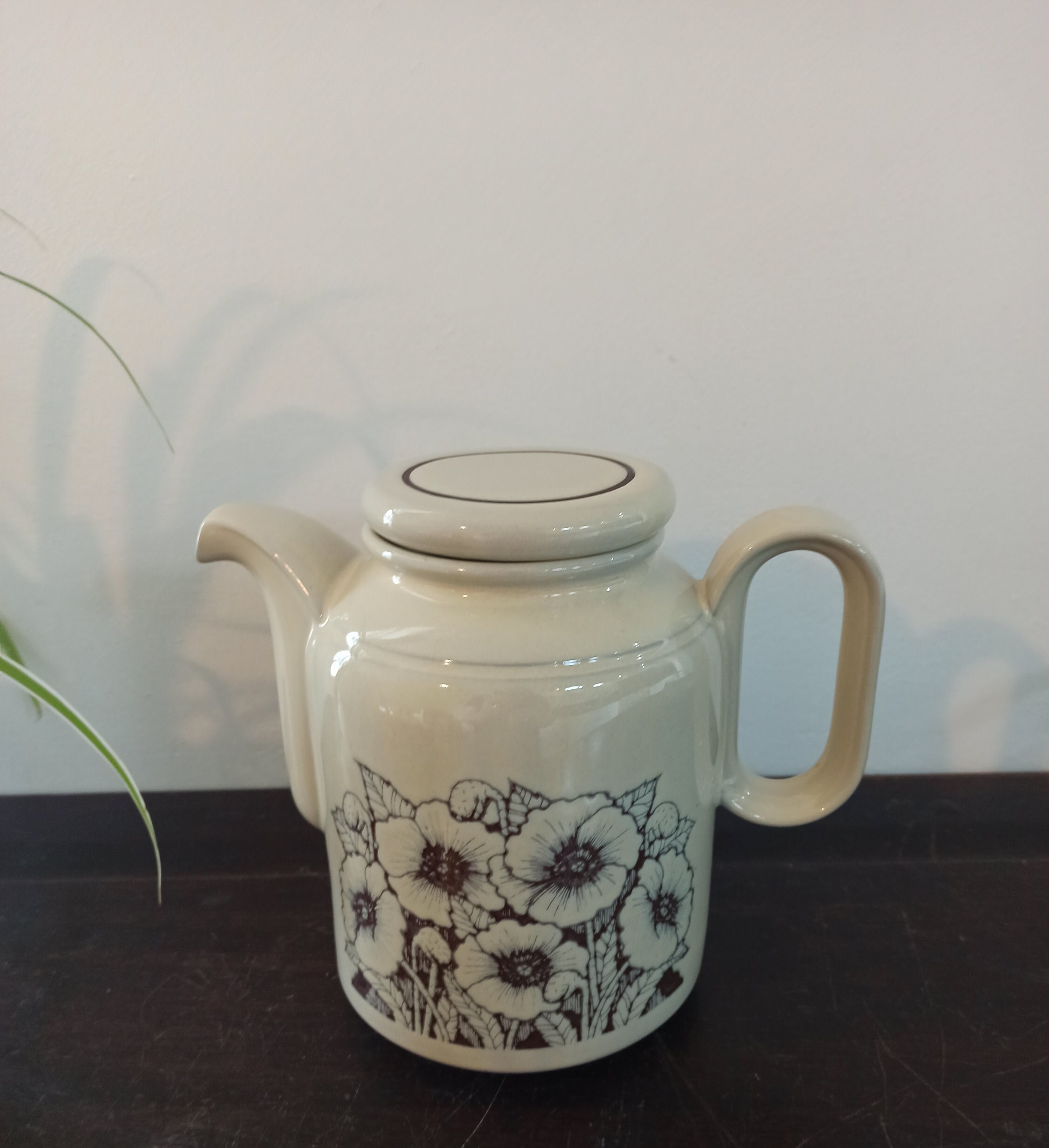 Vintage Hornsea 6 Small Cups With Saucers. Hornsea Teapot, Hornsea Sugar Bowl. Excellent Condition. - Image 4