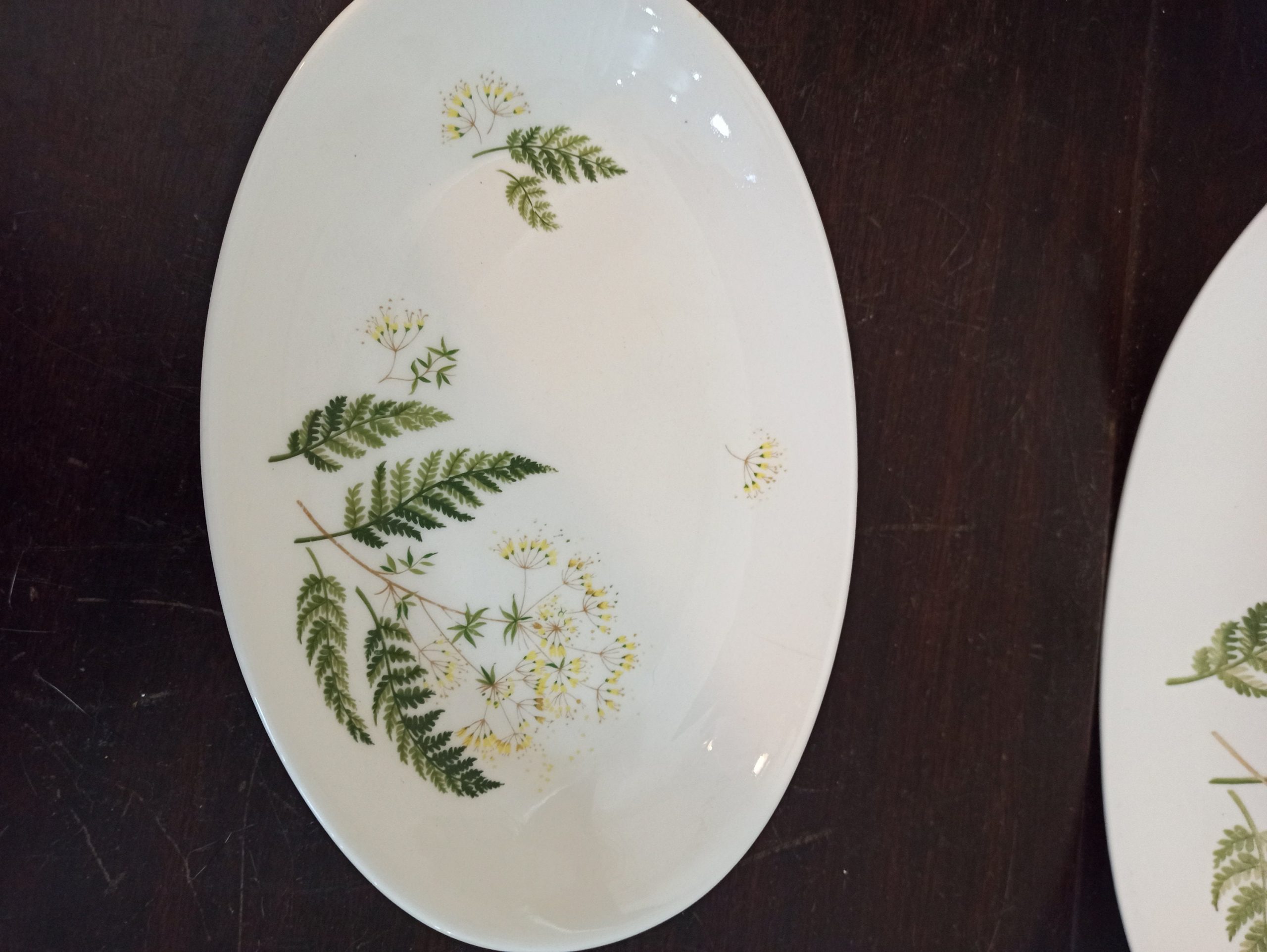 Vintage Johnson Brothers Vegetable Tureen, Sandwich Plate, Cake Plate. - Image 6