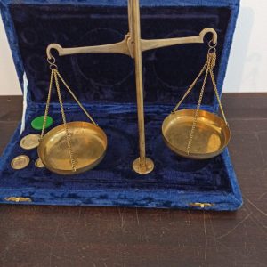 Vintage Brass Jewellery Weighing Scales. Original Box.