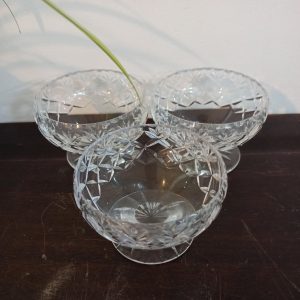 Set of 3 Vintage Glass Dessert Bowls / Dishes. Very Good Condition.