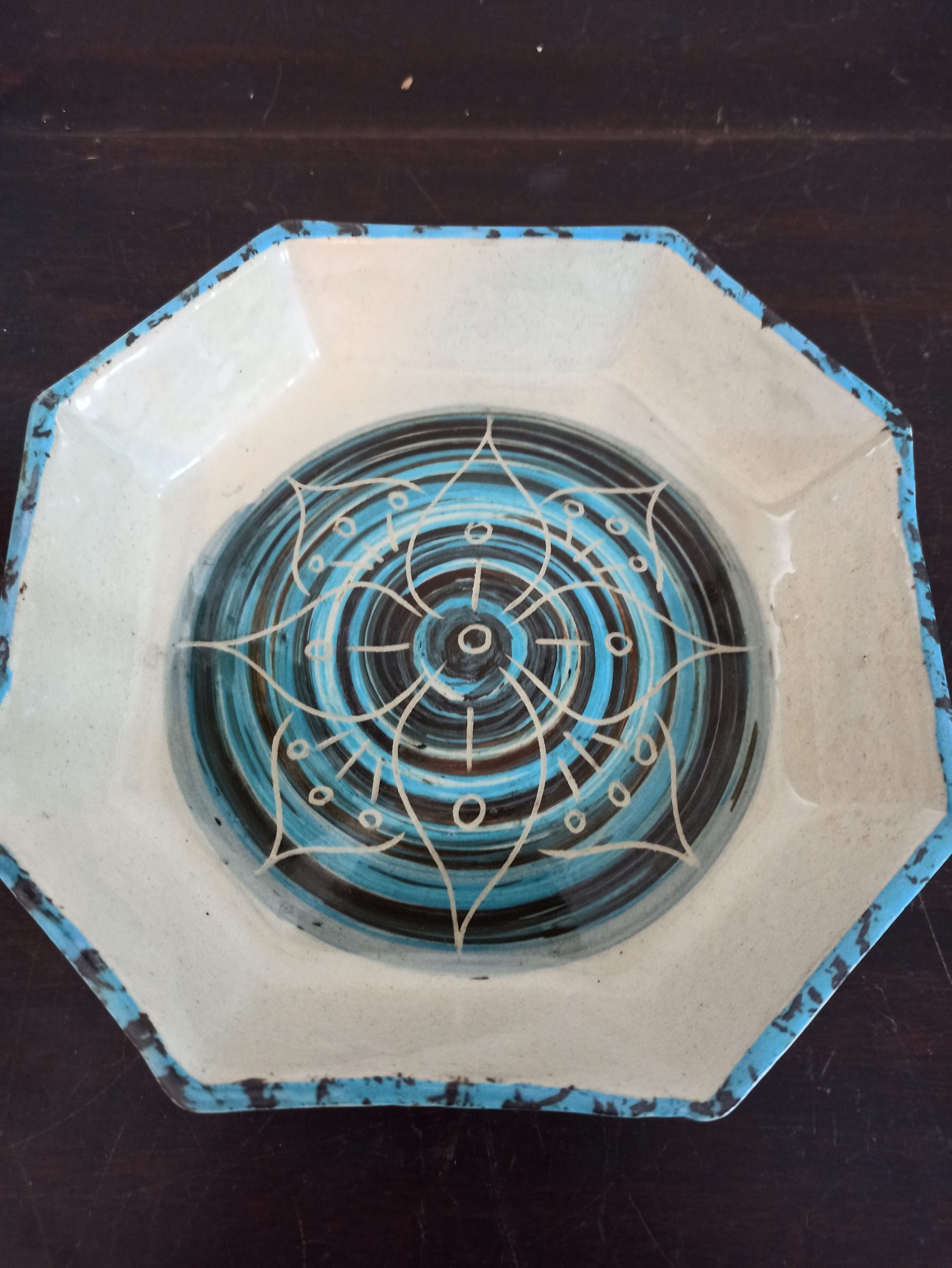 Vintage Studio Pottery Dish / Bowl. Dated 1972. - Image 8