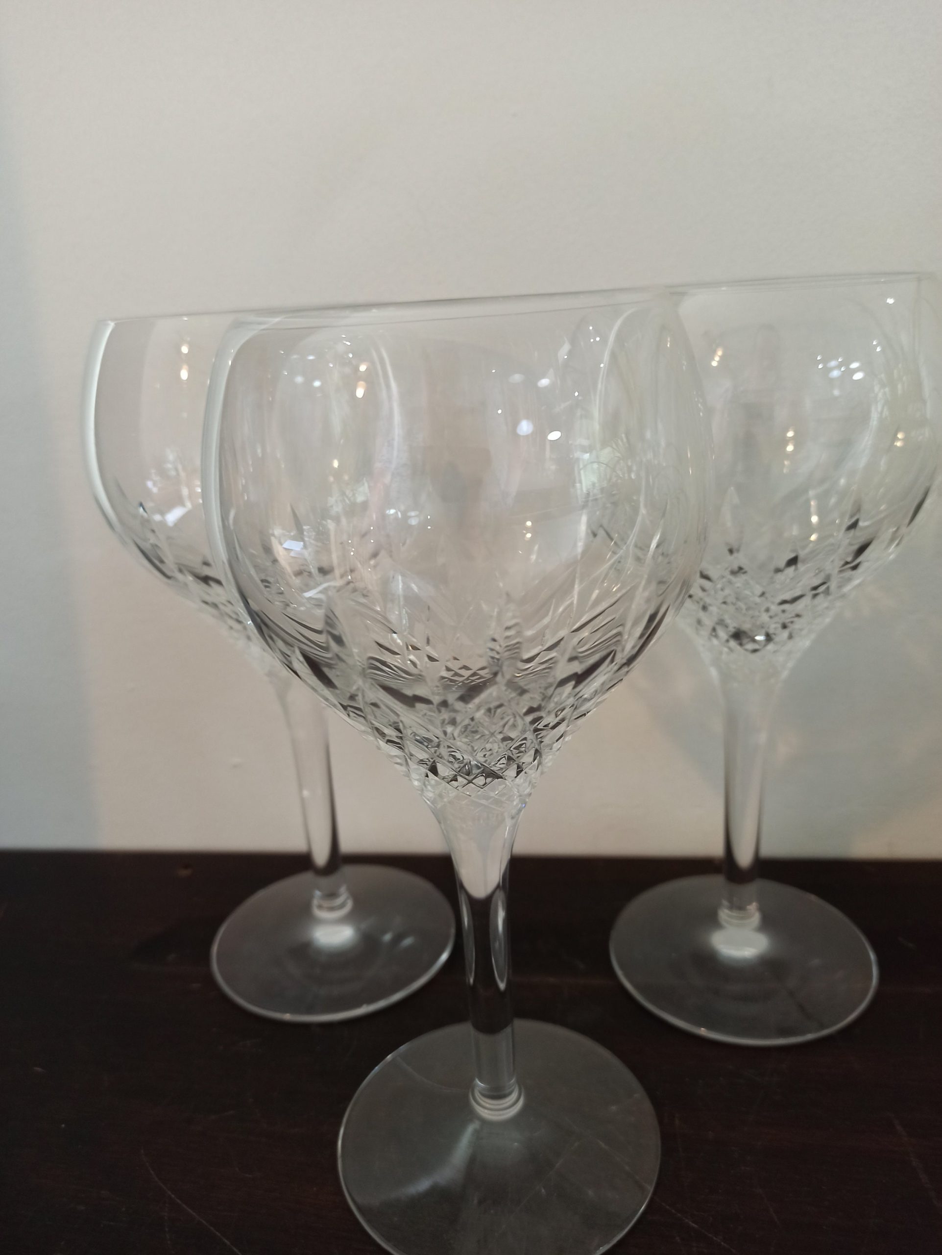 A Pair of Vintage Lead Crystal Long Stem Wine Glasses. Excellent Condition. - Image 8