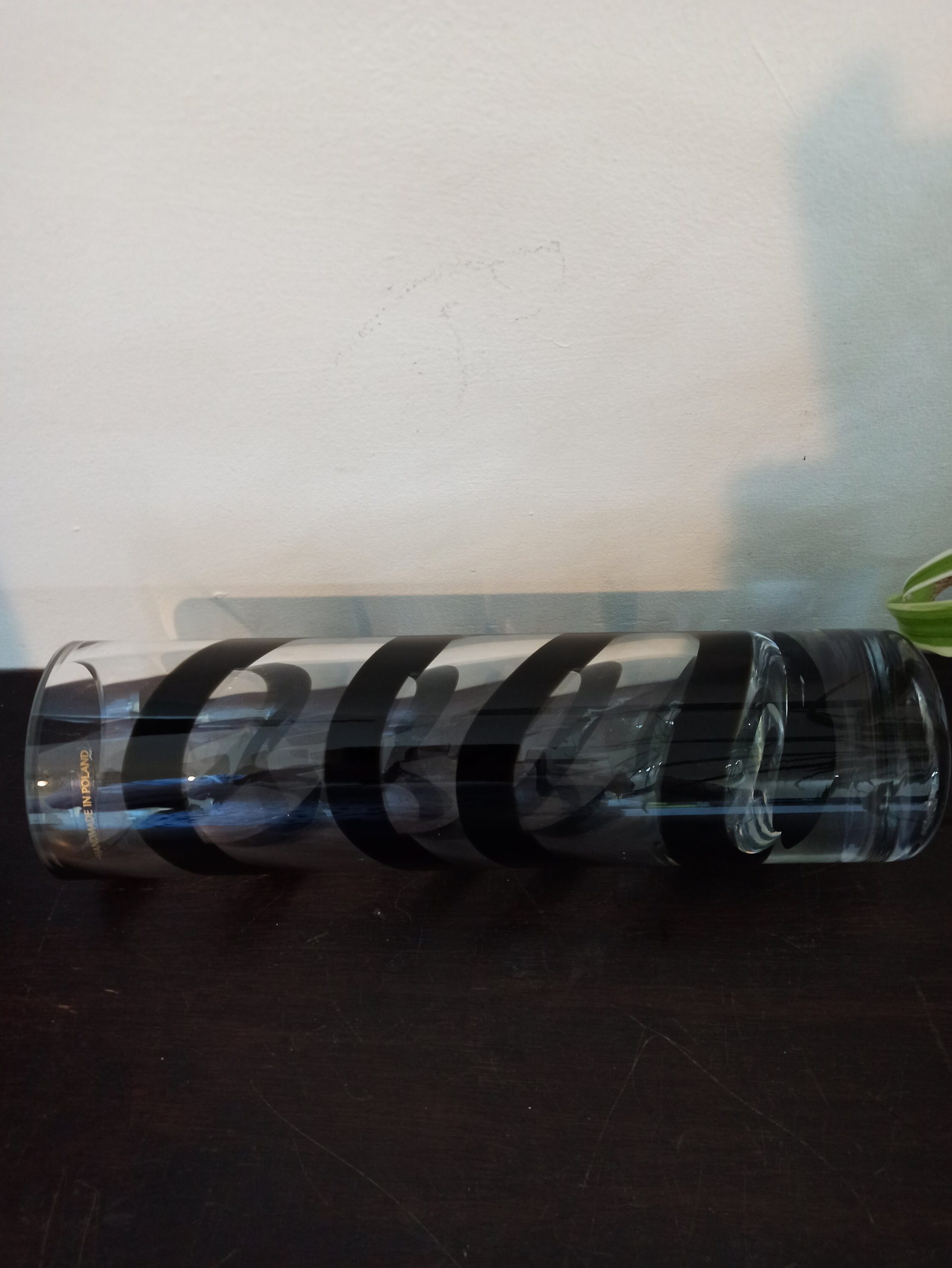 Vintage Hand Made Polish Vase. Very Good - Excellent Condition. Heavy and Thick Glass. Tube / Straight Vase. - Image 5