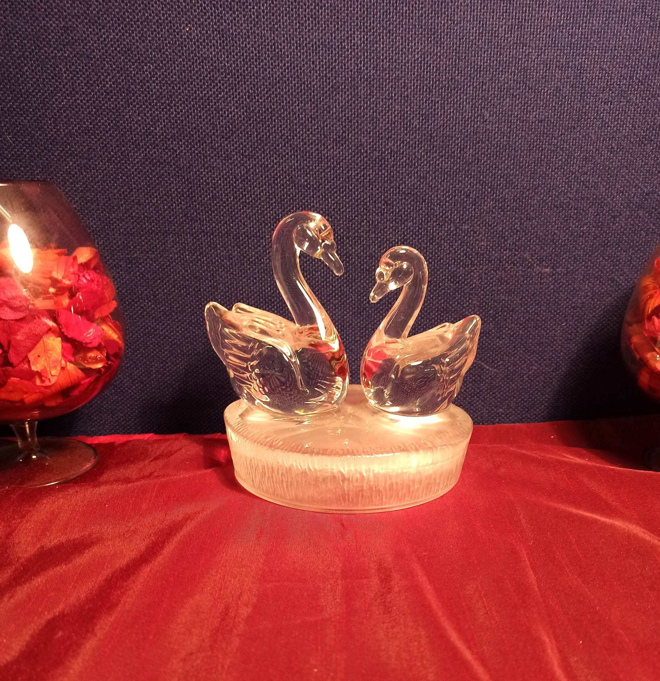 Royal Crystal Rock Swans - Italian- Excellent Condition - 24% Lead Crystal.