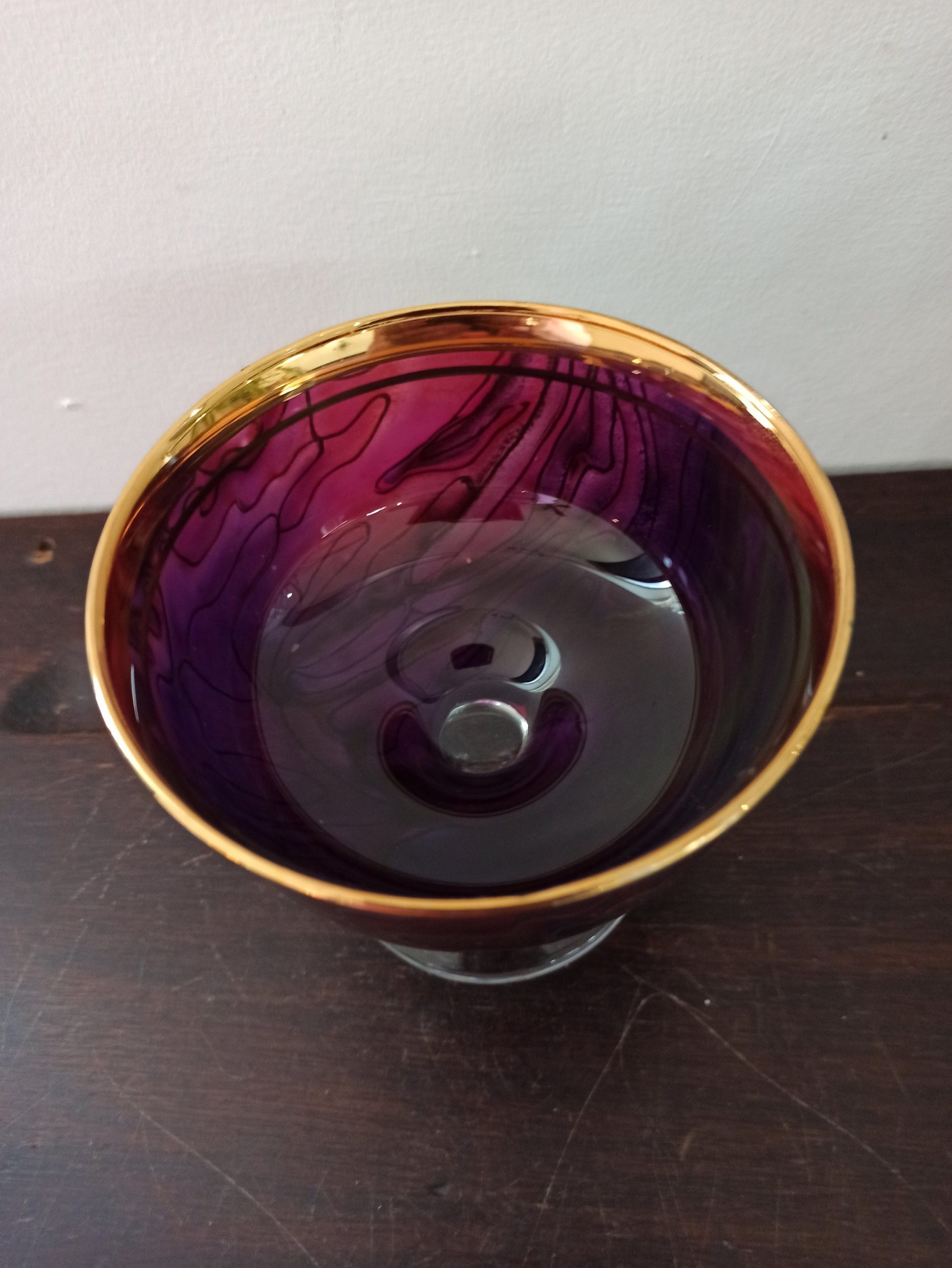 Vintage Art Glass Pedestal Dish. Excellent Condition. - Image 5