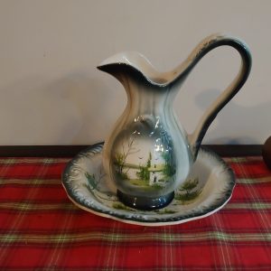 Early 20th Century Portuguese Water Jug and Bowl - Holu pottery - Majolica