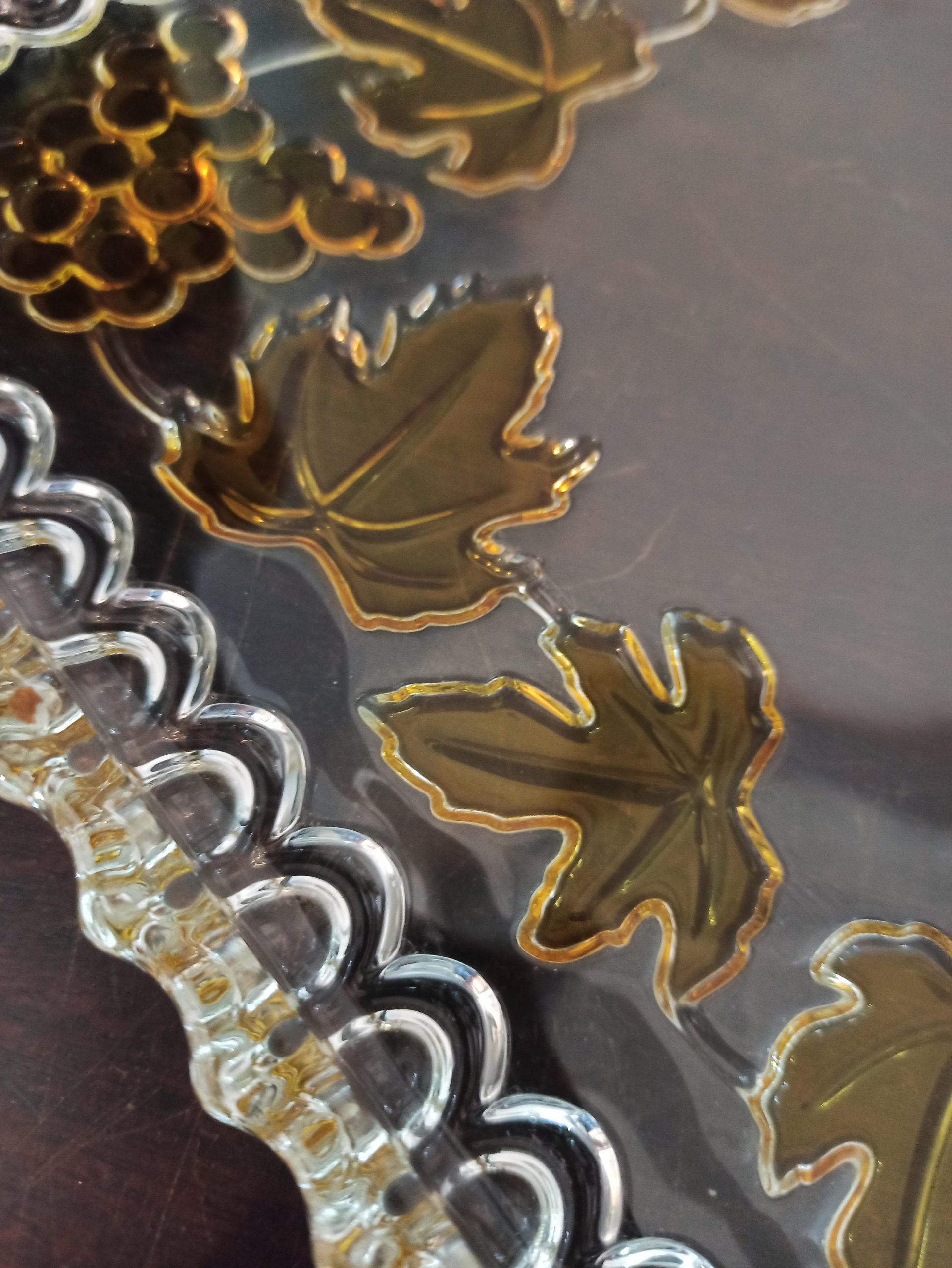 Vintage Glass Fruit Platter / Serving Tray. Excellent Condition. - Image 3