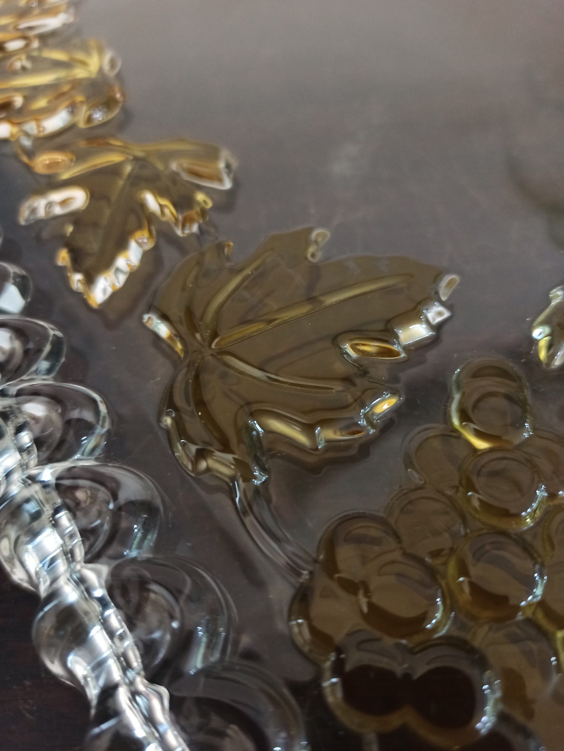 Vintage Glass Fruit Platter / Serving Tray. Excellent Condition. - Image 7