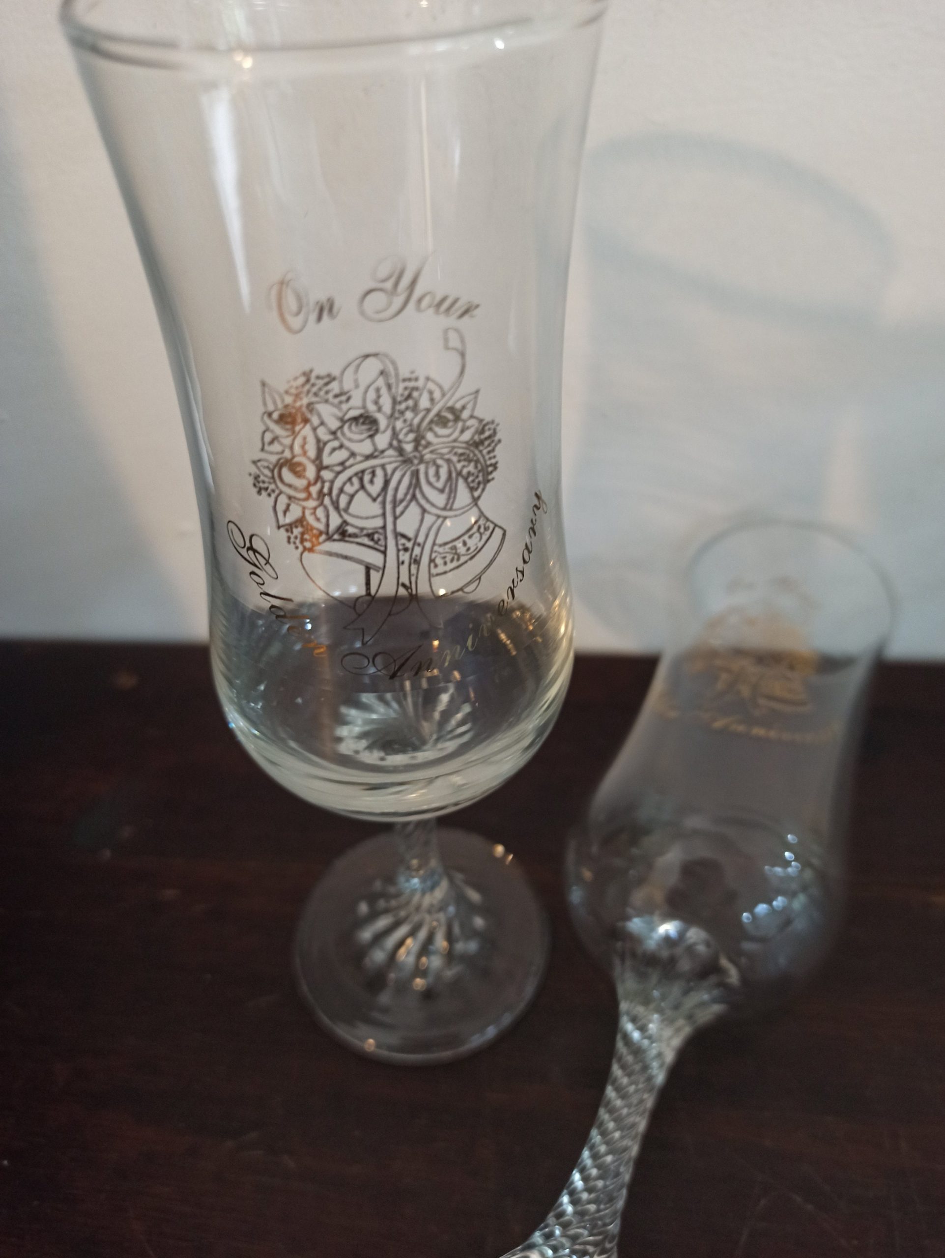 Pair of Golden Wedding Aniversary Champagne Flutes. Very Good Condtion. - Image 6