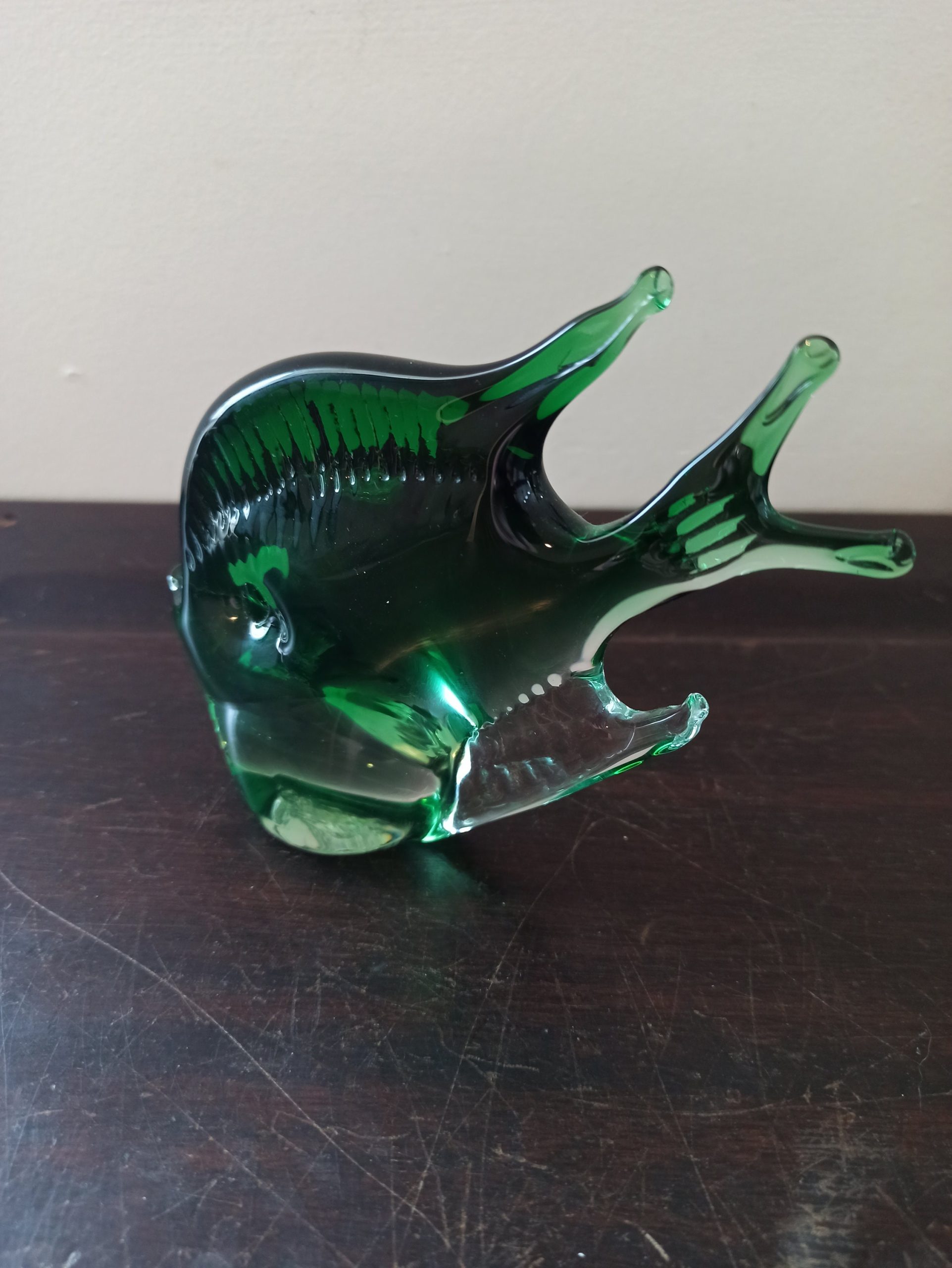 Vintage Glass Fish Paperweight. Excellent Condition. - Image 3