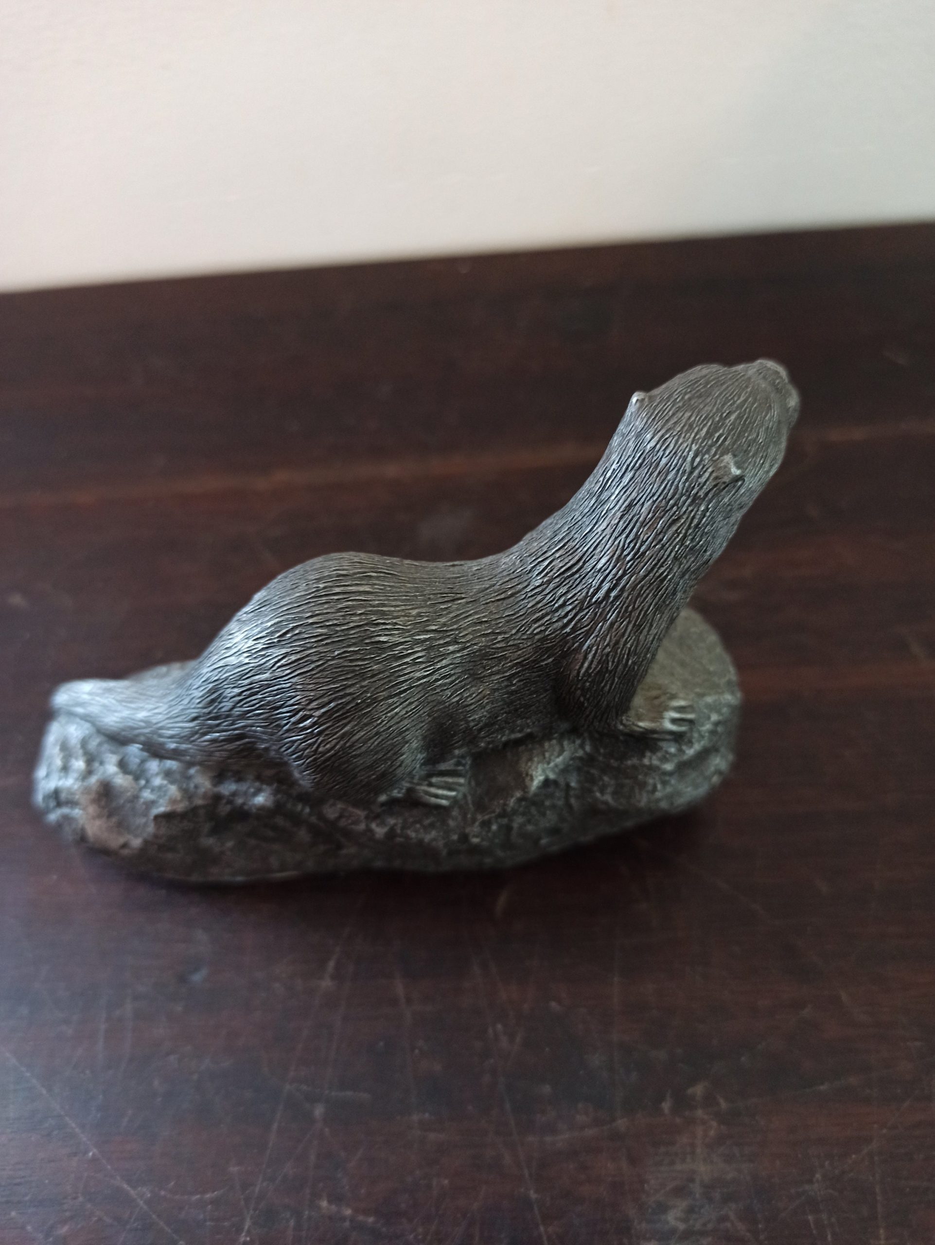 Vintage MeerKat and Otter On a Rock Ornaments. Very Good Condition. - Image 8