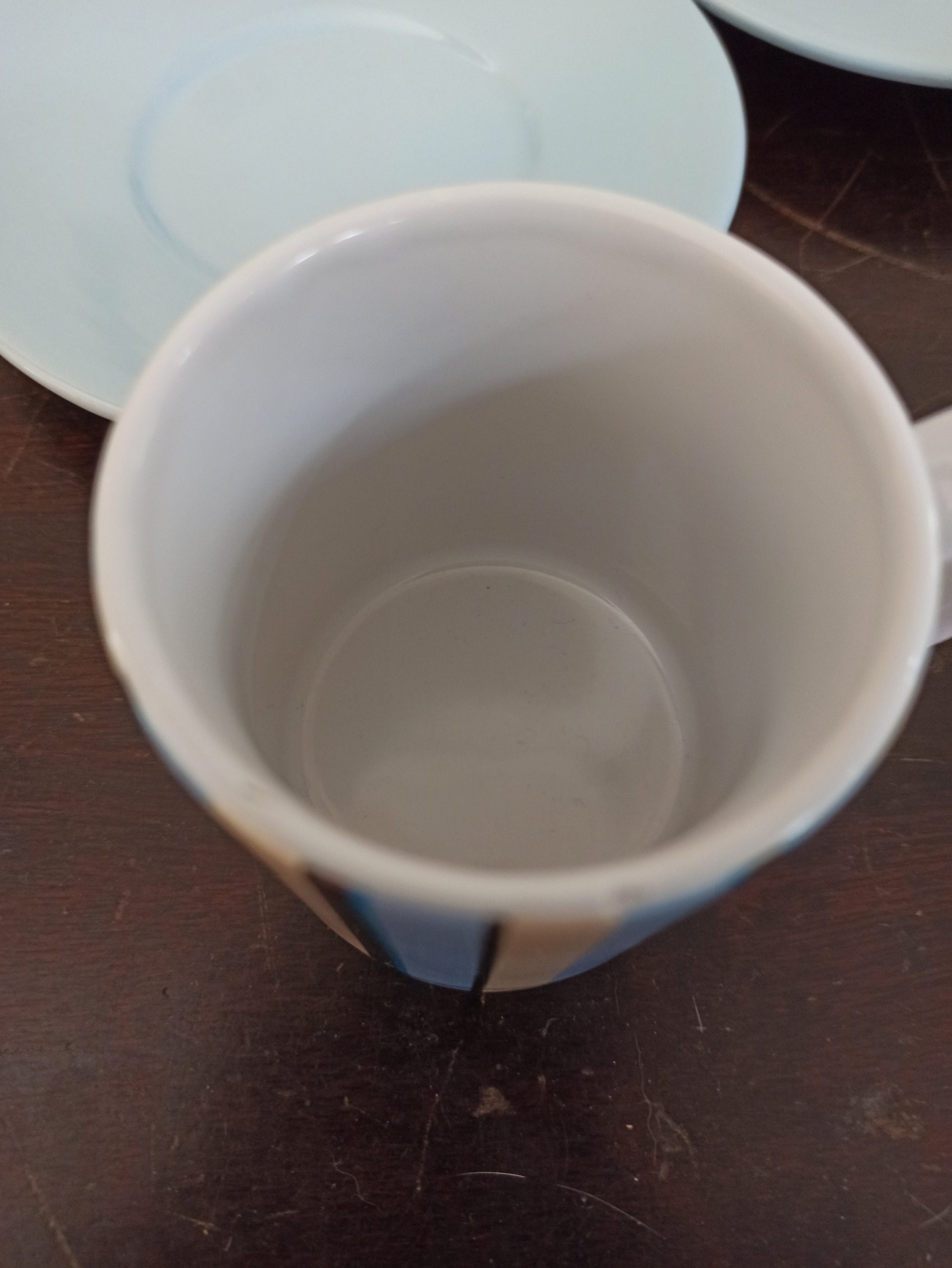 Vintage Set of 4 Blue and White Striped Cups With Saucers. - Image 5
