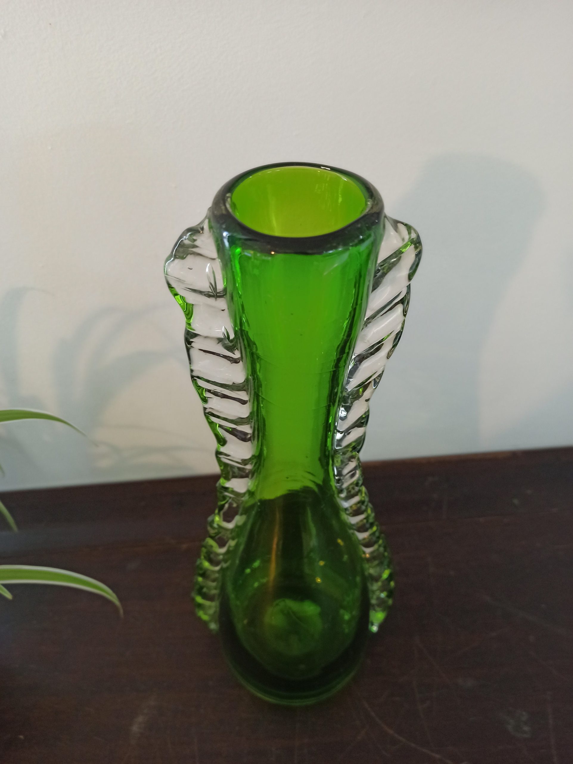 Vintage Tall Green Glass Vase. Very Good Condition. - Image 10