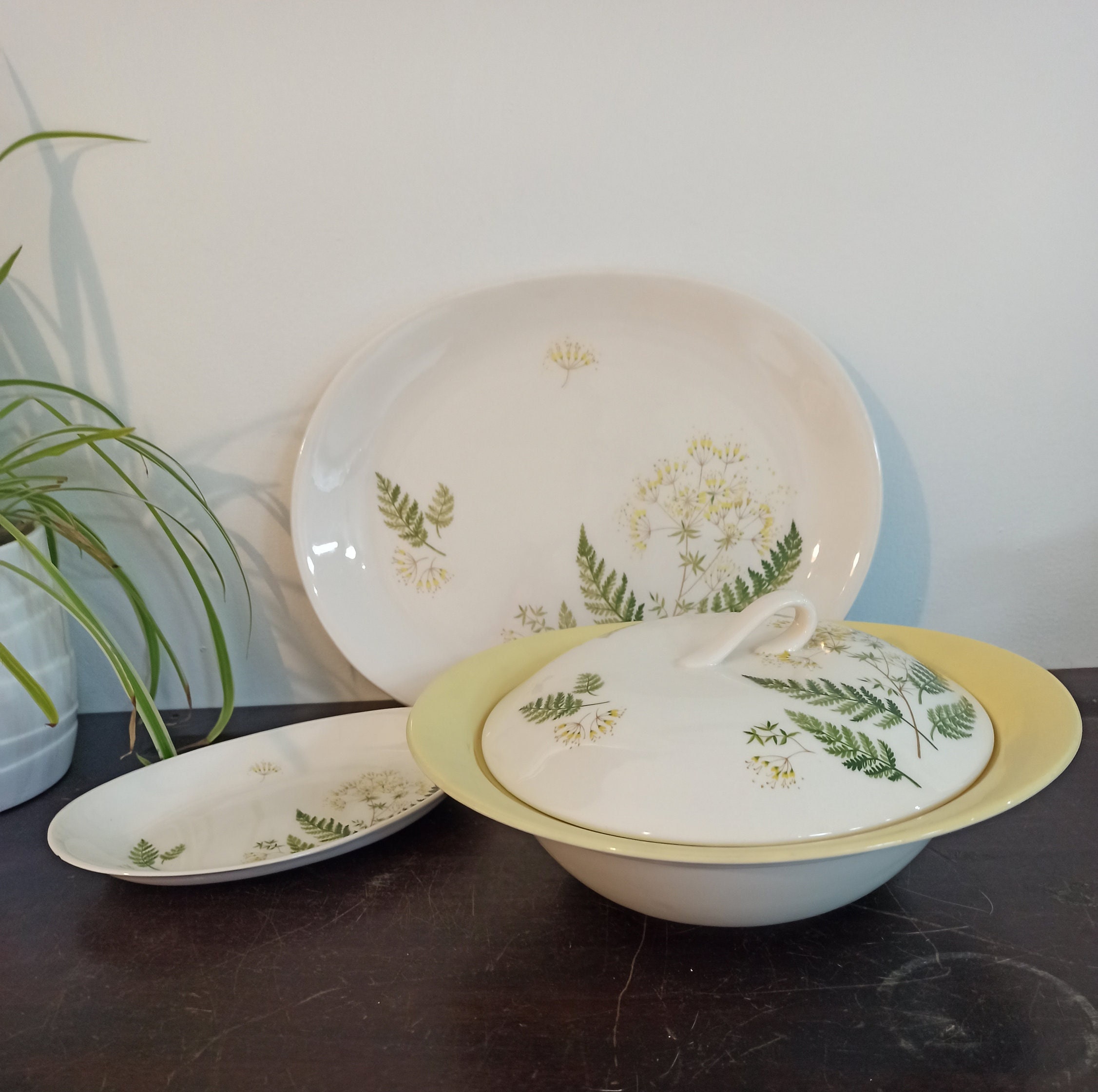 Vintage Johnson Brothers Vegetable Tureen, Sandwich Plate, Cake Plate. - Image 2