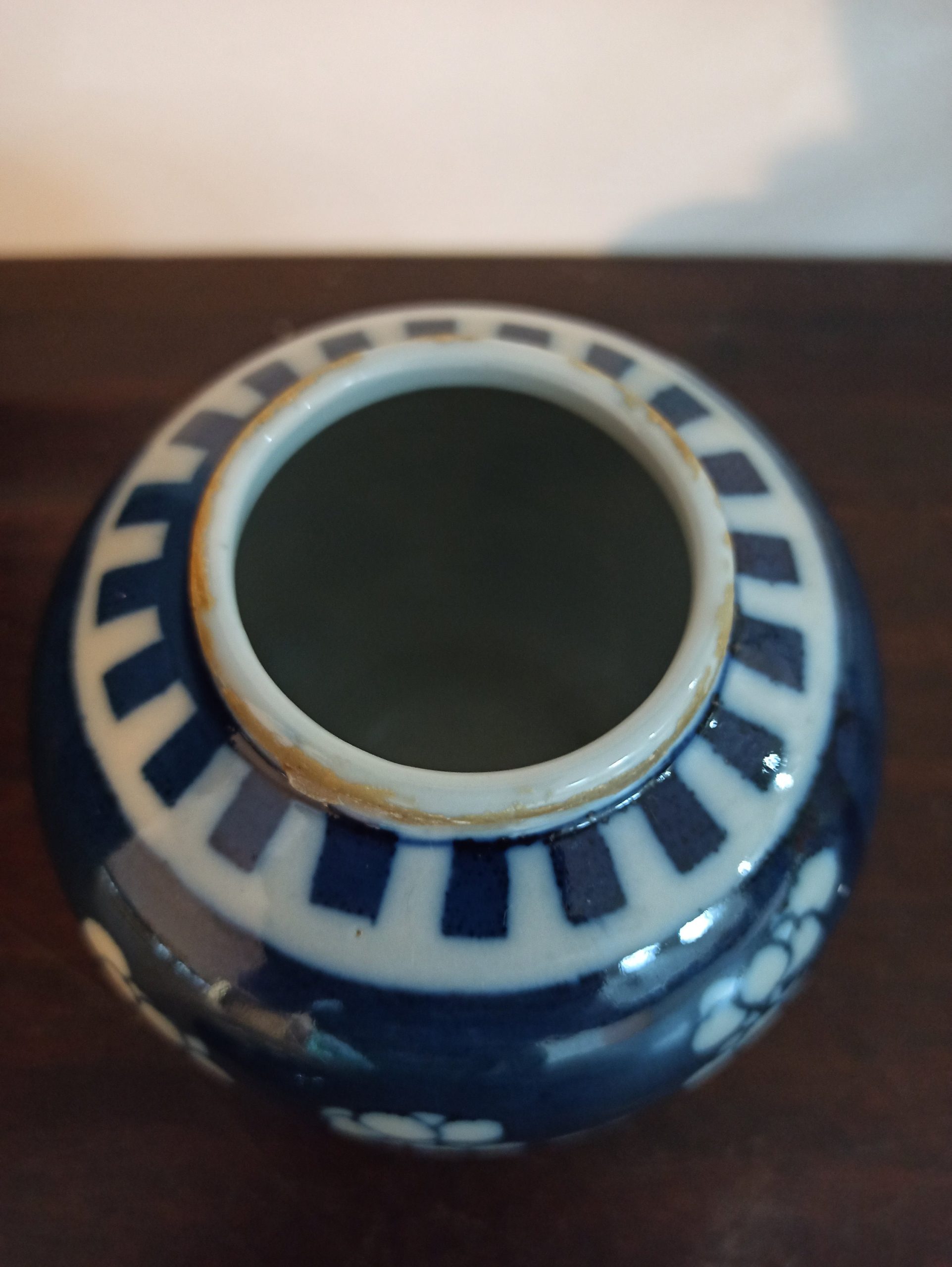 Vintage Blue and White Ginger Jar. - Image 4