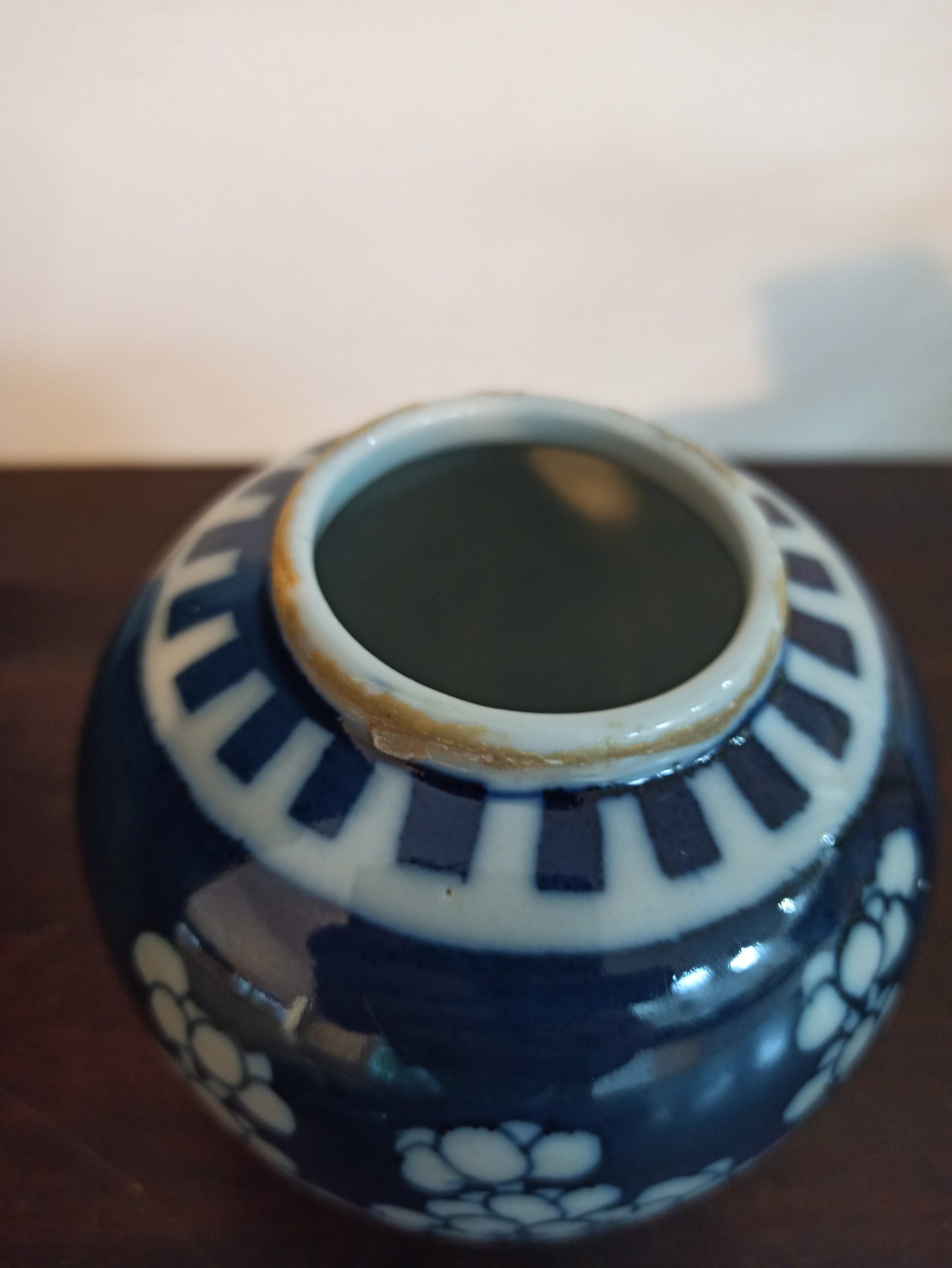 Vintage Blue and White Ginger Jar. - Image 5
