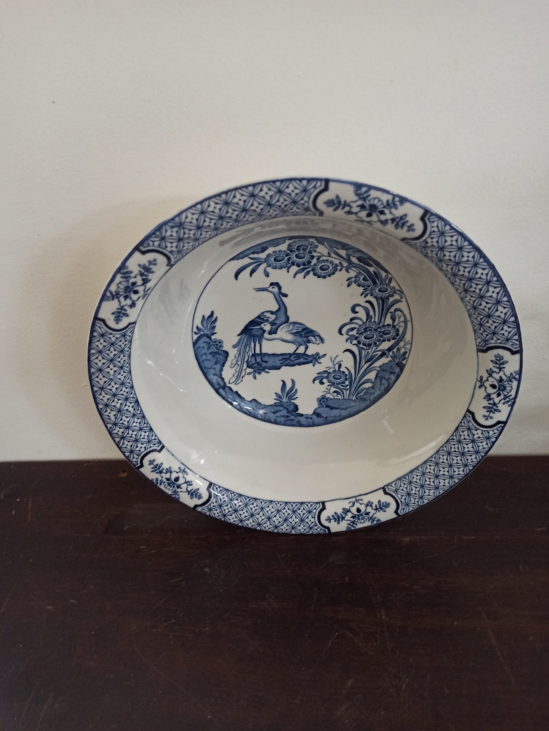 Vintage Fruit Bowl. Blue And White. "Yuan" by Wood and Sons. Excellent Condition.