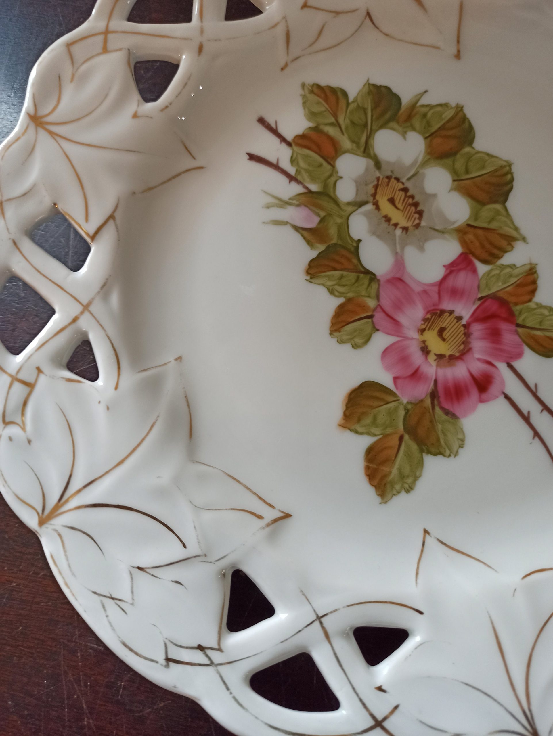 Pair of Vintage Cabinet Plates. - Image 4