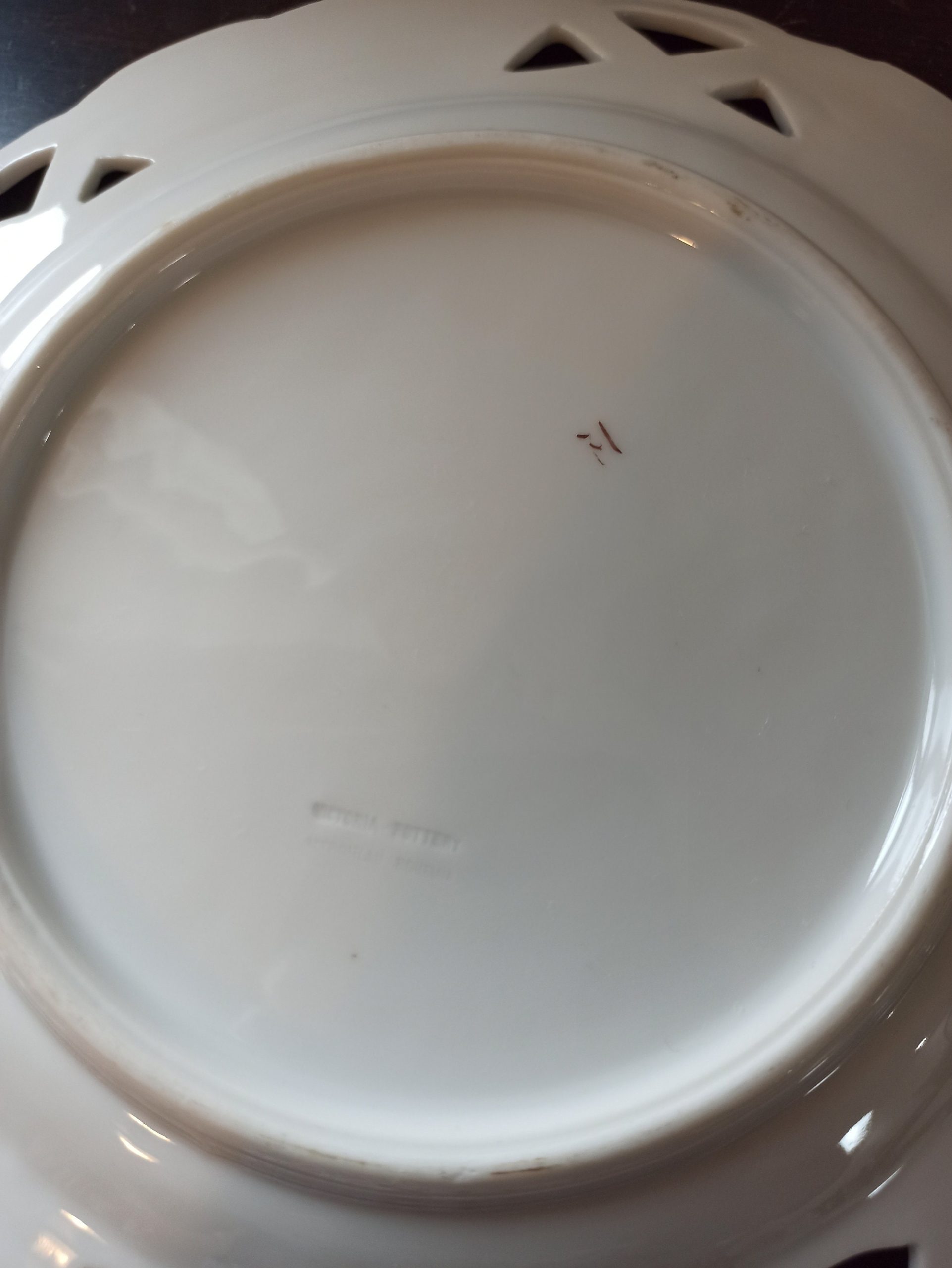 Pair of Vintage Cabinet Plates. - Image 7