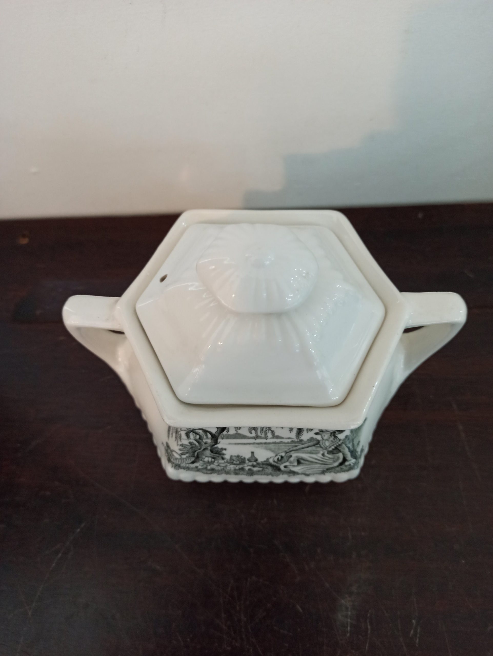 Vintage Lidded Sugar Bowls. Wm. Adams Minuet. Very Good condition. - Image 3