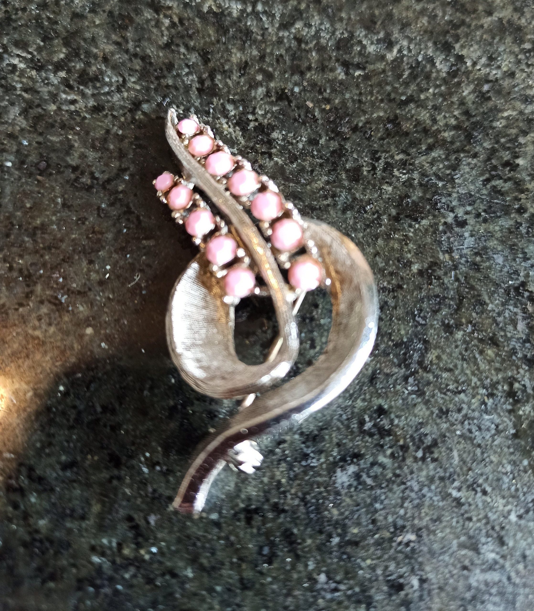 Vintage Capri Brooch. Pink Stones. Good Condtion. With Mark 'Capri'.
